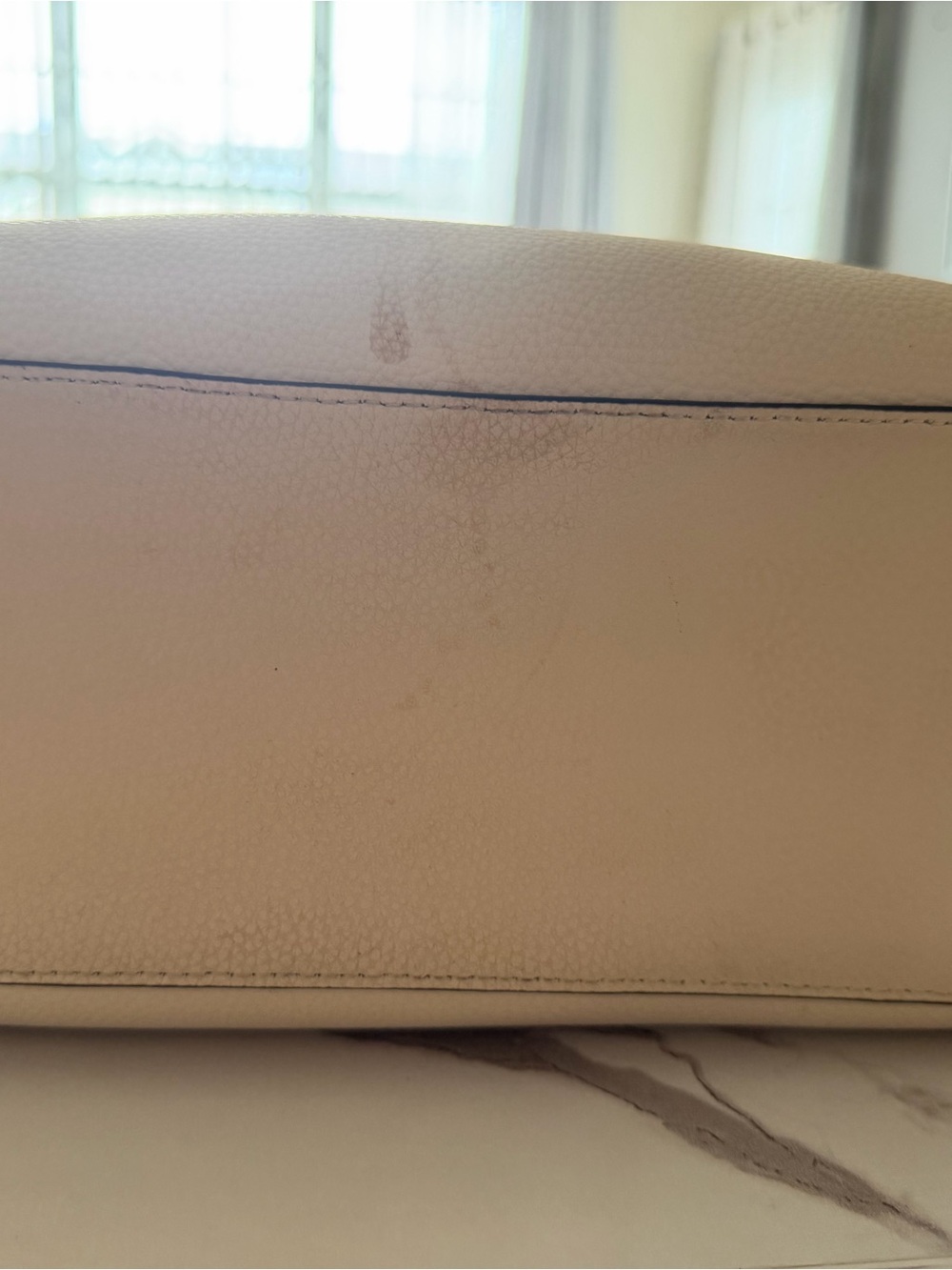 Coach Cream Leather Shoulder Bag with Gold Hardware - Picture 5 of 6